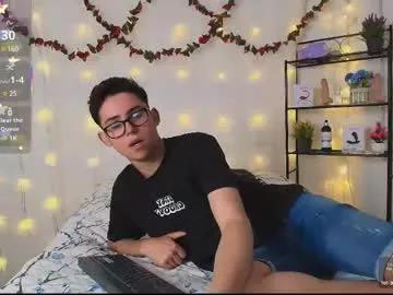 dannyswift13 on Chaturbate