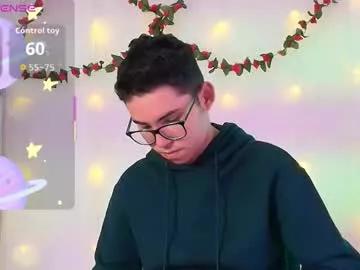 dannyswift13 on Chaturbate