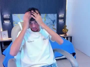 Freechat dark_desiree18 on Chaturbate