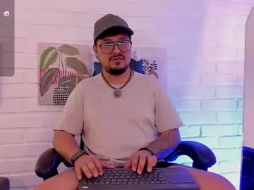 daviidevans on Chaturbate