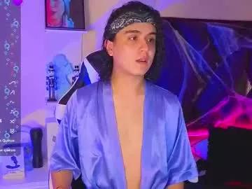 Discover Derek_greyy_, he wants to masturbate for you derek_greyy_ from Chaturbate