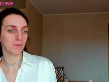 desired_zoya — GOAL: Happy birthday! [253 tokens remaining] A sexologist for your happinessHeight 173. weight 60 #tease #bigboobs #JOI #muscle #bigass