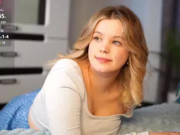 Freechat dianaholiday on Chaturbate