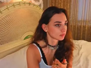dinacaguimbal on Chaturbate