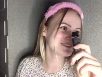 Freechat divine_hannah on Chaturbate