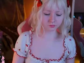 Freechat dollrose on Chaturbate