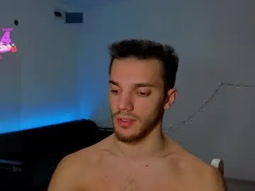 dominicvalente — CUM SHOW ! #bigcock #young #feet #party #new #latino [1600 tokens remaining]