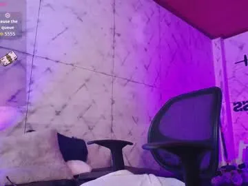 drakeneumann on Chaturbate