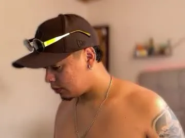 drakenn_ — GOAL: flex arms and body [50 tokens remaining] Today in work #french  #muscle  #bigcock   #chubby  #young