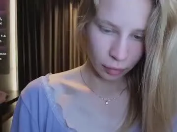 el1s_evans — GOAL: DANCE FOR ME!! [89 tokens remaining] did you miss me?! ;p  #fit #blonde #petite #teen #anal