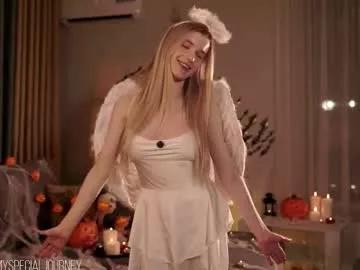 Join Eli_journey, she wants to masturbate for you eli_journey from Chaturbate