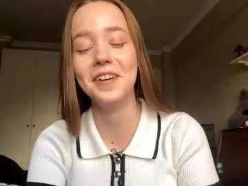 ellamenas on Chaturbate