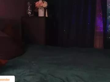 Watch Chaturbate's Elliswonder elliswonder from Chaturbate