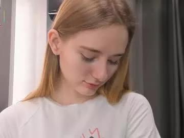 Try Elvyrose, she wants to masturbate for you elvyrose from Chaturbate