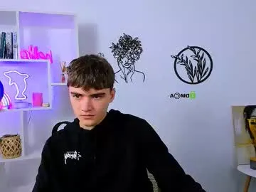 emil_lucky — for a good mood  #18 #cute #muscle #new [2900 tokens remaining]