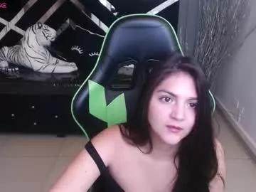 Freechat emily_cooper_t on Chaturbate