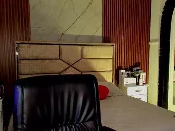 Watch sexy camwhore Emilyhendrix_ emilyhendrix_ from Chaturbate