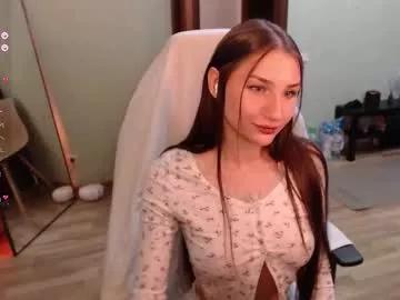 Freechat emmiclo on Chaturbate