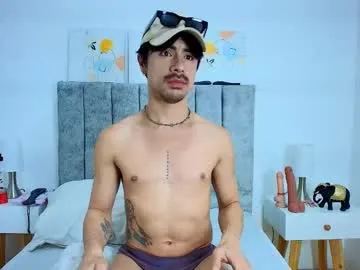 Freechat ethan_briggs on Chaturbate