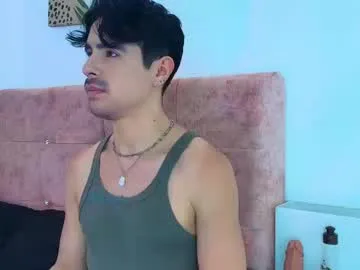 Freechat ethan_briggs on Chaturbate