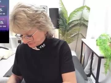 evelynblissful on Chaturbate 