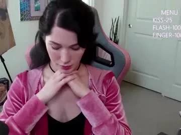 evelynclaire on Chaturbate