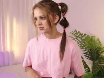 fluffy_waffles on Chaturbate