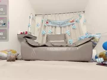 Freechat foxyiyi on Chaturbate