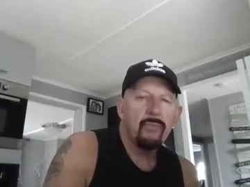 friskyneedsum — suck my nipples