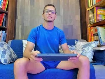 Away gabrieldraven on Chaturbate