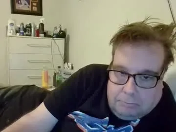 garyg930 on Chaturbate