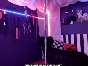 Slutty gigglemethis22 from Chaturbate gigglemethis22 from Chaturbate
