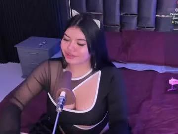 giiabloom on Chaturbate 