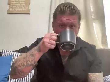 happilymarr1ed on Chaturbate 