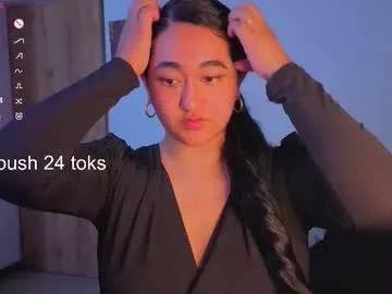 Freechat hipatiaandhephaestus on Chaturbate