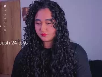 Freechat hipatiaandhephaestus on Chaturbate