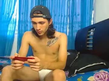 Freechat hot_sharks__ on Chaturbate