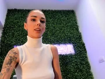 Freechat hotfallingdevil on Chaturbate