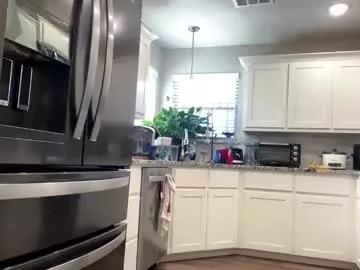 Freechat hottiewithabody101 on Chaturbate