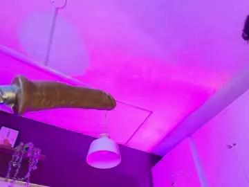 Freechat inndrahot on Chaturbate