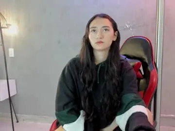 isabella_nowa — GOAL:  GOAL 1 --  warm me up [10 tokens remaining]  MULTIGOALS -- VALENTINE'S DAY ... 