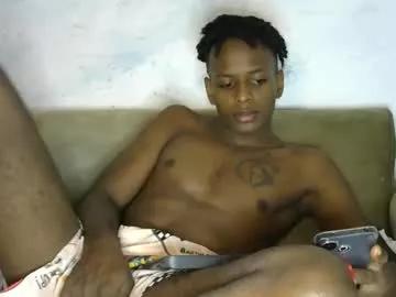 ismael_magi from Chaturbate