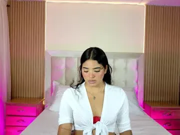 ivanna_yelena — GOAL: ZOOM PUSSY [62 tokens remaining] Welcome to my room!