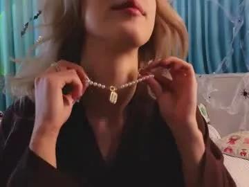 Try slutty performer Jolyndeb jolyndeb from Chaturbate