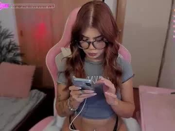 Explore 21 years old jossephine_ from Chaturbate jossephine_ from Chaturbate