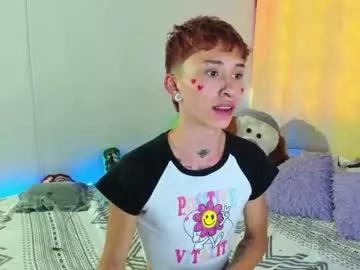 Freechat juniior0_0 on Chaturbate