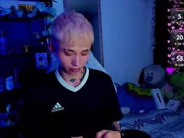 Freechat juniior0_0 on Chaturbate