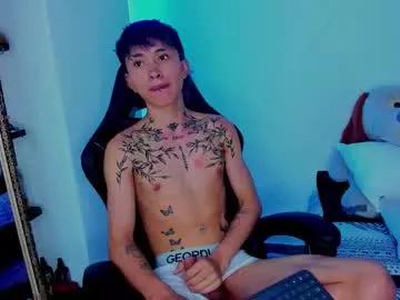 juniior0_0 from Chaturbate