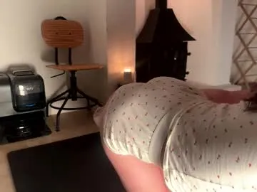 Freechat justbecauseiloveit on Chaturbate