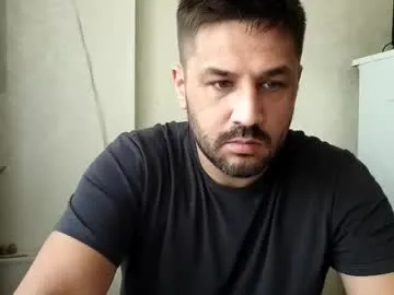 Chaturbate kaifik is Freechat kaifik — Green eyes #lovense #bigcock #feet #cum #cute